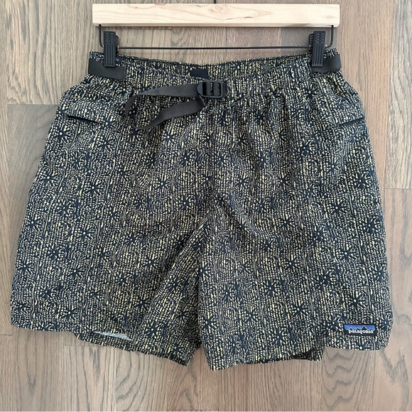 Patagonia Other - Vintage 1990s Patagonia River Shorts in Navy and Gold Abstract Print Size Large